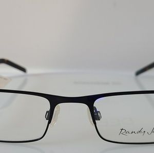 Meet your Posher, Alaa